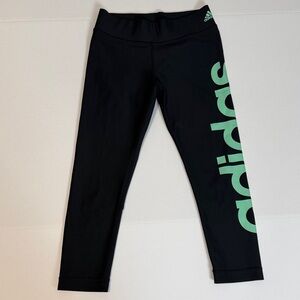 Adidas women’s sports pants in Black with Green Branding. Super nice . Climalite